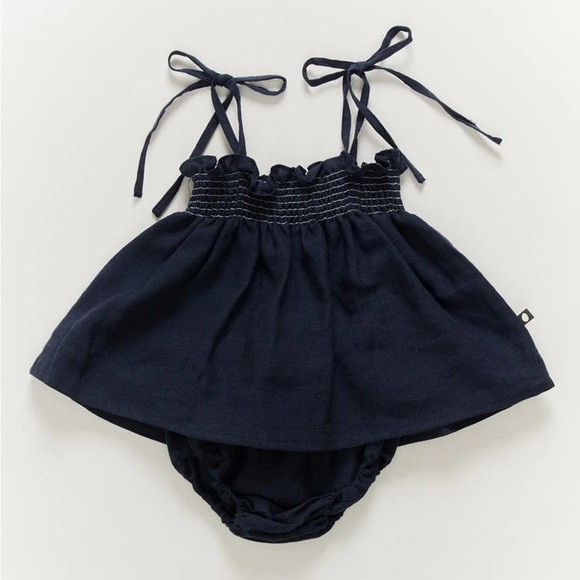 - OeufIndigo Baby Smocked Set